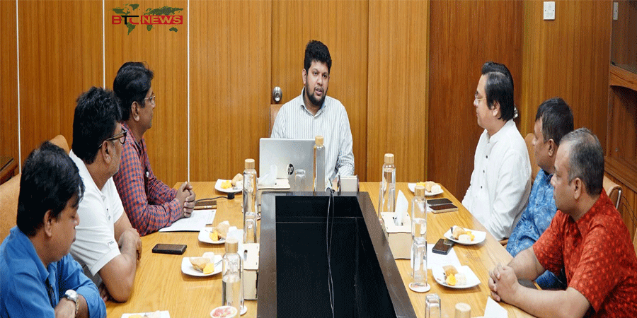 তথ্য উপদেষ্টার সঙ্গে সেক্রেটারিয়েট রিপোর্টার্স ফোরামের সাক্ষাৎ