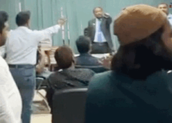 রাবিতে রেজিস্ট্রার ও রাকসু জিএসের মধ্যে উত্তপ্ত বাক্যবিনিময়