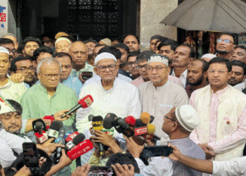 খালেদা জিয়ার শারীরিক অবস্থা অত্যন্ত সংকটময় : মির্জা ফখরুল