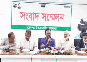 ‘জামায়াত নেতা তালেব মন্ডলের গাড়ি থেকে নেমে অস্ত্রধারীরা গুলি করে আবার ঐ গাড়িতেই চলে যায়’ সংবাদ সম্মেলনে হাবিবুর রহমান হাবিবের দাবি