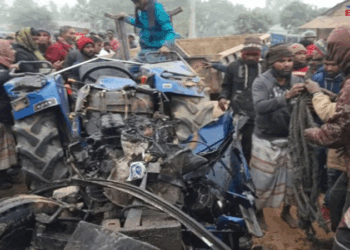 ঘোড়াঘাটে বাস ও ট্রাক্টরের মুখোমুখি সংঘর্ষে নিহত-২