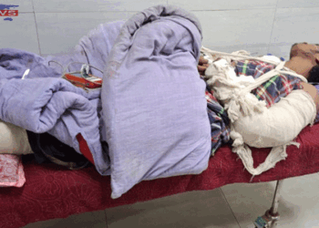 শিবগঞ্জে খুঁটিতে বেঁধে যুবকের হাত-পা কেটে নেওয়ার চেষ্টা, জামায়াতের ২ কর্মী গ্রেপ্তার