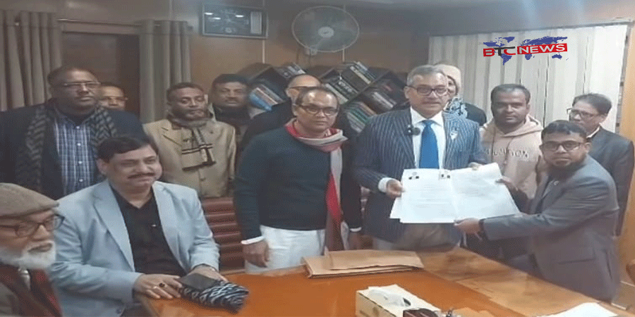 চাঁপাইনবাবগঞ্জ সদর আসনে বিএনপি ও জামায়াত প্রার্থীর মনোনয়নপত্র জমা