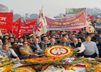 মহান বিজয় দিবসে জাতীয় স্মৃতিসৌধে বিএনপি’র শ্রদ্ধা
