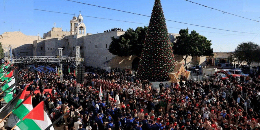 ফিলিস্তিনিদের রক্তেভেজা যিশুর শহর বেথলেহেমে দুই বছর পর বড়দিন উদযাপন
