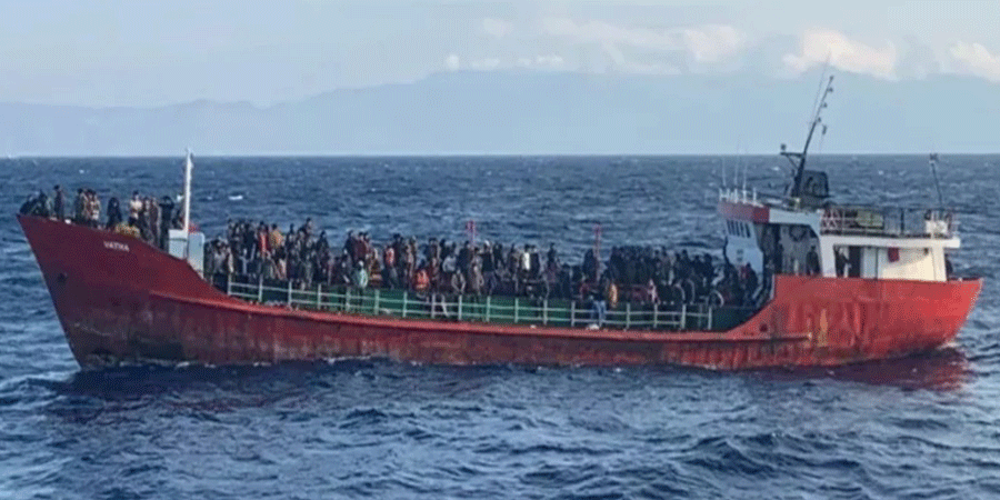 গ্রিসের ক্রিট উপকূল থেকে ৪০০ অভিবাসন প্রত্যাশী উদ্ধার