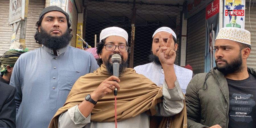 রাজশাহীতে বিক্ষোভে হেফাজত নেতার ‘প্রথম আলোর নাম–নিশানা মুছে দেওয়া হবে’