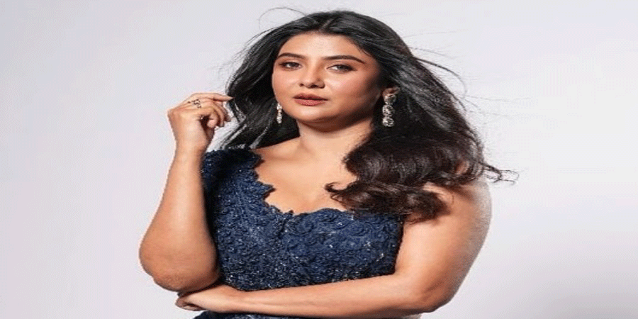 বিজেপি ছেড়ে তৃণমূল কংগ্রেসে যোগ দিয়ে অভিনেত্রী বললেন, মানুষ মাত্রই ভুল করে