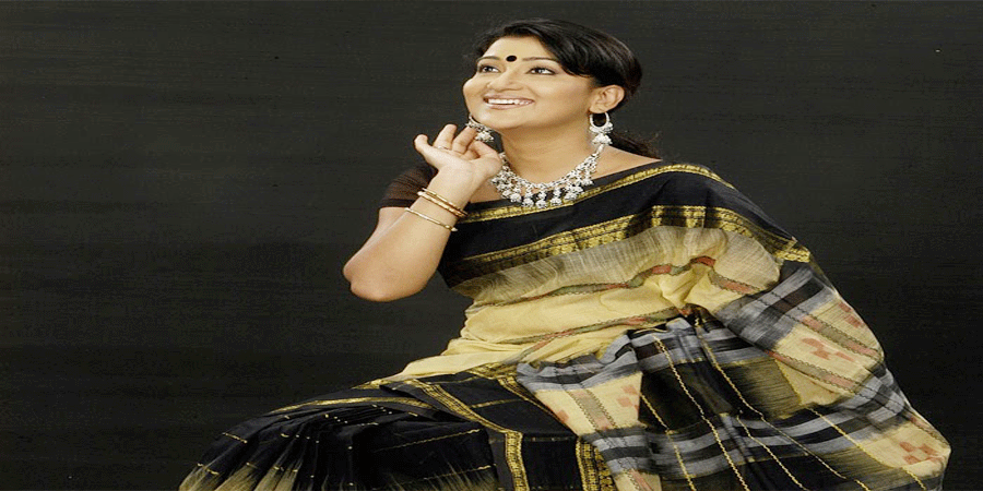 কোন ভয়ে সিনেমা করেননি দীপা খন্দকার?