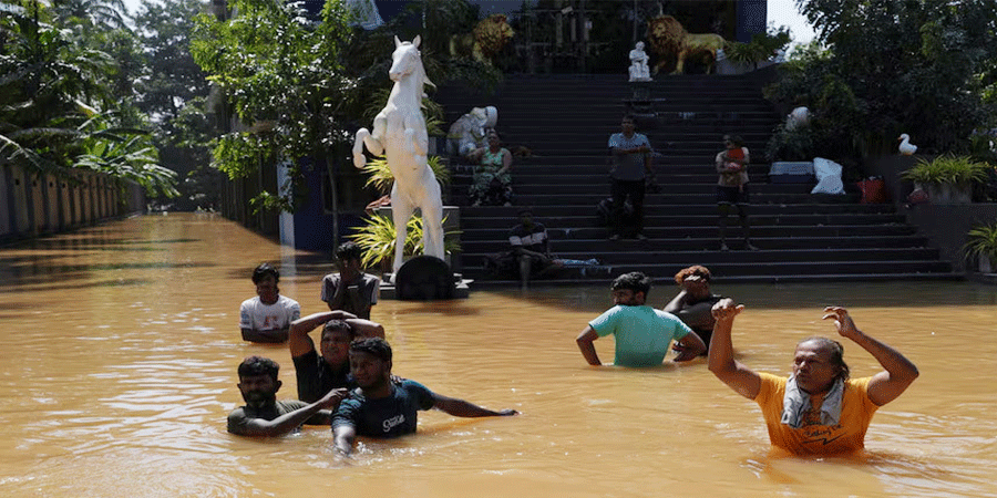 বন্যায় ৩ দেশে মৃত্যু ৯০০ ছাড়াল