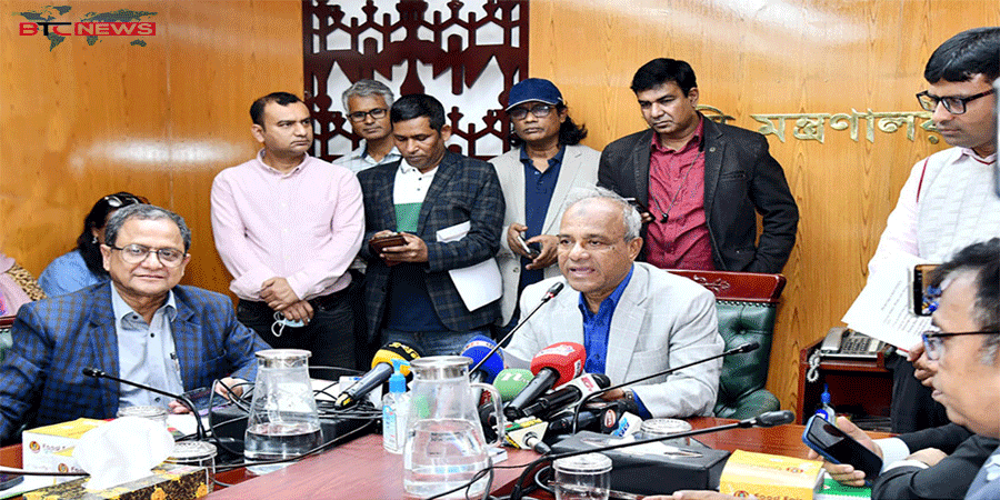 পেঁয়াজের দাম নিয়ে কারসাজি করলে চাকরি থাকবে না : কৃষি উপদেষ্টা