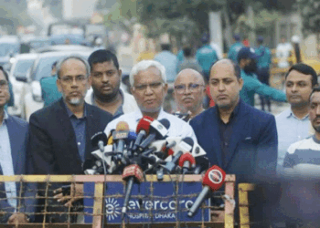 শারীরিক অবস্থা বিবেচনায় খালেদা জিয়াকে বিদেশ নিতে বিলম্ব : ডা. জাহিদ