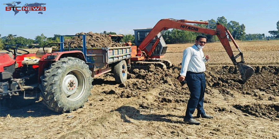 নবীগঞ্জে মোবাইল কোর্টে কৃষিজমি থেকে মাটি কাটায় দেড় লাখ টাকা জরিমানা