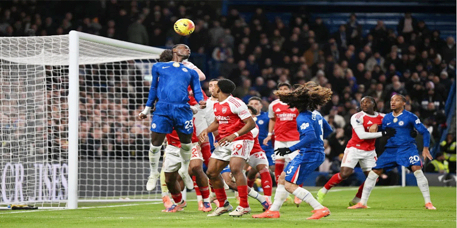 ১০ জনের চেলসির সঙ্গে পয়েন্ট ভাগাভাগি আর্সেনালের