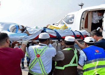 ওসমান হাদিকে নিয়ে সিঙ্গাপুরের পথে এয়ার অ্যাম্বুলেন্স