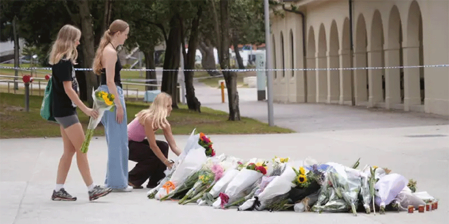 সিডনিতে সন্ত্রাসী হামলায় বাবা-ছেলের হাত, নিহত বেড়ে-১৬