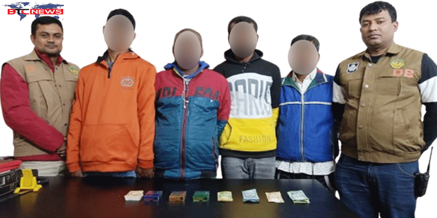 রাজশাহীতে জুয়ার আসরে ডিবির অভিযান, ৪ জুয়াড়ি গ্রেপ্তার