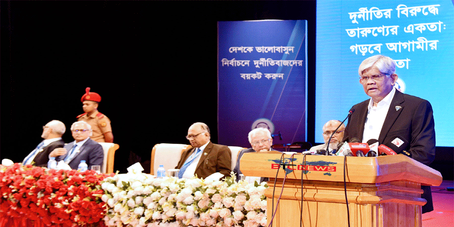 আগে দুর্নীতিগ্রস্তদের এড়িয়ে চললেও এখন লাফ দিয়ে তাদের সঙ্গে সন্তানের বিয়ে দিতে যাই : অর্থ উপদেষ্টা