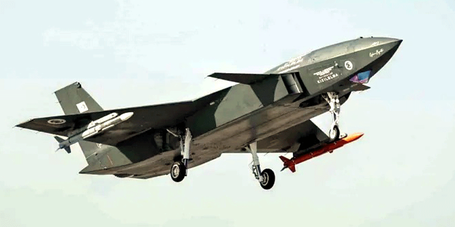 আকাশে ইতিহাস গড়লো তুরস্কের মানববিহীন যুদ্ধবিমান