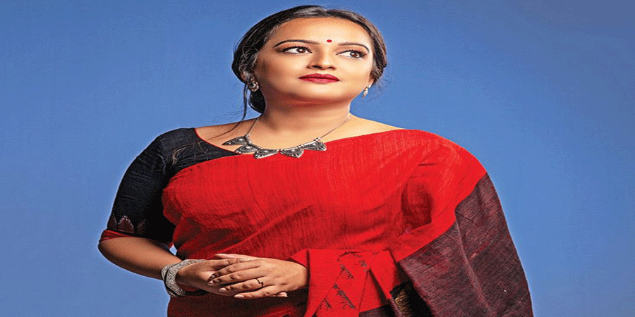 শীর্ষ ধনী পরিবারের বউ হয়েও সাধারণ কেন ঈশিতা?