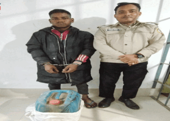 আদমদীঘিতে চোলাই মদসহ মাদক কারবারি গ্রেপ্তার