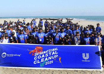 Unilever Bangladesh and Kewkradong Bangladesh Champion International Coastal Cleanup 2025 at St. Martin’s Island