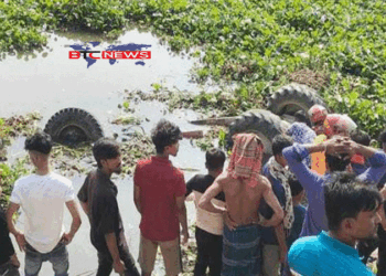 তিতাসে ট্রলি উলটে নদীতে পড়ে একই পরিবারের ৩ নারী নিহত