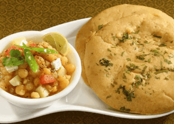 ফ্রাইং প্যানে রেস্তোরাঁর মতো আলুর কুলচা বানাতে চাইলে এই ৬ টোটকা মেনে চলুন