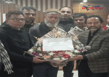 চেম্বার অফ কমার্সের প্রেসিডেন্ট বাচ্চুকে শুভেচ্ছা জানালেন জিয়া মঞ্চ সিরাজগঞ্জ সদর থানার নেতৃবৃন্দ