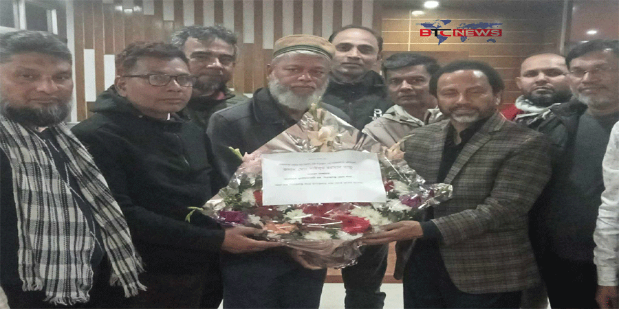 চেম্বার অফ কমার্সের প্রেসিডেন্ট বাচ্চুকে শুভেচ্ছা জানালেন জিয়া মঞ্চ সিরাজগঞ্জ সদর থানার নেতৃবৃন্দ