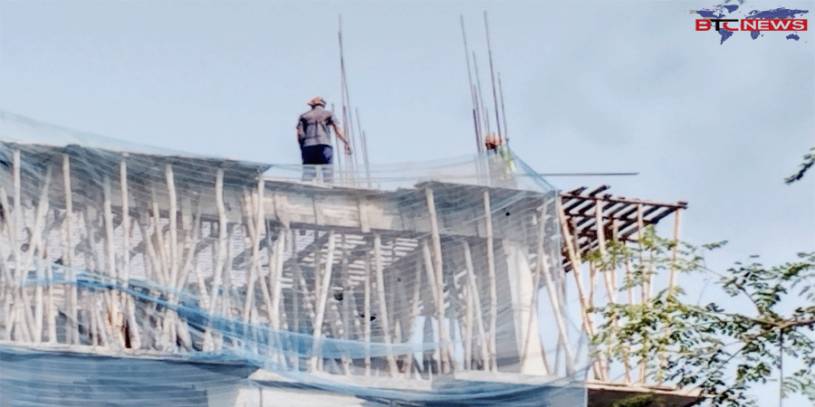 আরডিএর নির্দেশ অমান্য করে প্রশাসনকে বৃদ্ধাঙ্গুলি দেখিয়ে কাজলায় সাততলা ভবনের অবৈধ নির্মাণ কাজ শুরু