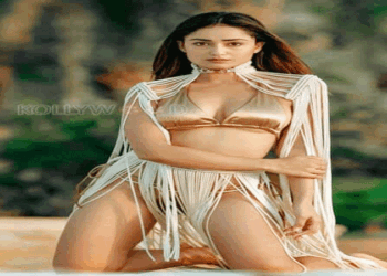 অন্তরঙ্গ দৃশ্যে অভিনয় নিয়ে যা বললেন বাঙালি অভিনেত্রী