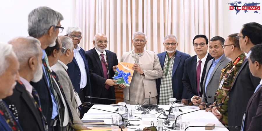 প্রধান উপদেষ্টার হাতে নতুন পে-স্কেলের প্রতিবেদন, বেতনসহ বহু ক্ষেত্রে সুখবর