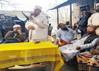 বাগমারায় জামায়াতে এমপি প্রার্থী ডাঃ বারীর গণসংযোগ