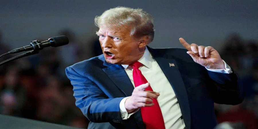 নিজের কিছু হলে ইরানকে ‘পৃথিবী থেকে মুছে ফেলার’ নির্দেশনা দিয়েছেন ট্রাম্প