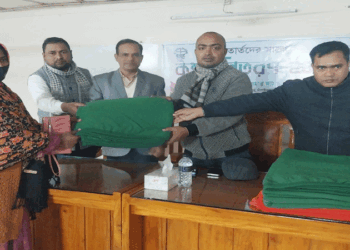 চাঁপাইনবাবগঞ্জে সিসিডিবি’র উদ্যোগে শীতবস্ত্র বিতরণ
