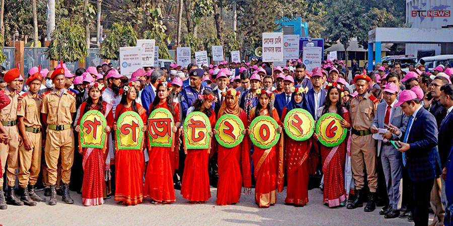 আমরা পরিবর্তনের ভিত্তি স্থাপন করে যাচ্ছি : তথ্য উপদেষ্টা
