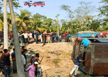 ভোলার লালমোহনে বাস-অটোরিকশার মুখোমুখি সংঘর্ষে নিহত-৩
