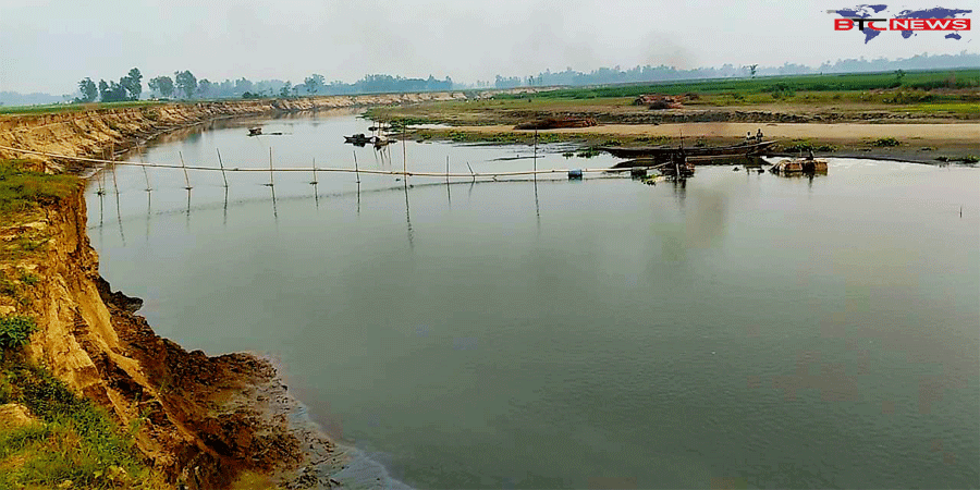 বালু ও মাটি উত্তোলনের মহৎসব, হুমকিকে হাটবাজারসহ সরকারি-বেসরকারি স্থাপনা