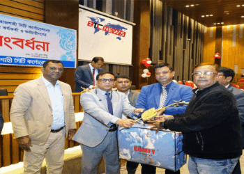 রাসিকের অবসরপ্রাপ্ত কর্মকর্তা-কর্মচারীদের বিদায় সংবর্ধনা অনুষ্ঠিত