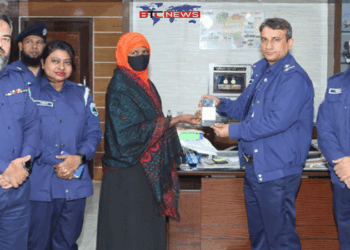 রাজশাহীতে হারানো ৫০টি মোবাইল ফোন উদ্ধার করে প্রকৃত মালিকদের কাছে হস্তান্তর