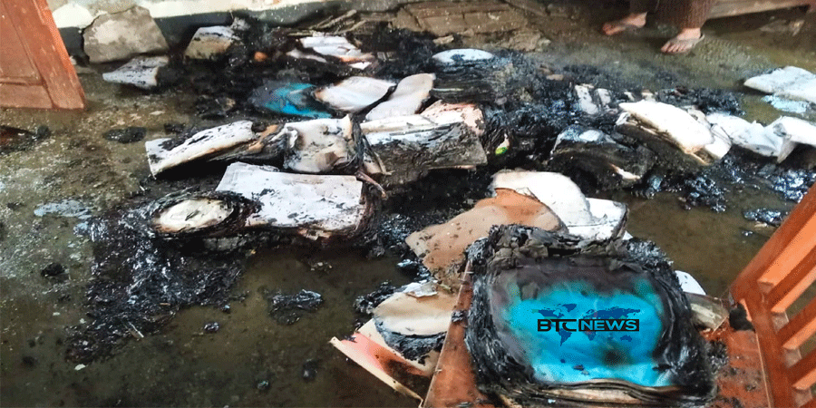 গৌরীপুরে গ্রামীণ ব্যাংক কার্যালয়ে আগুন দিল দুর্বৃত্তরা