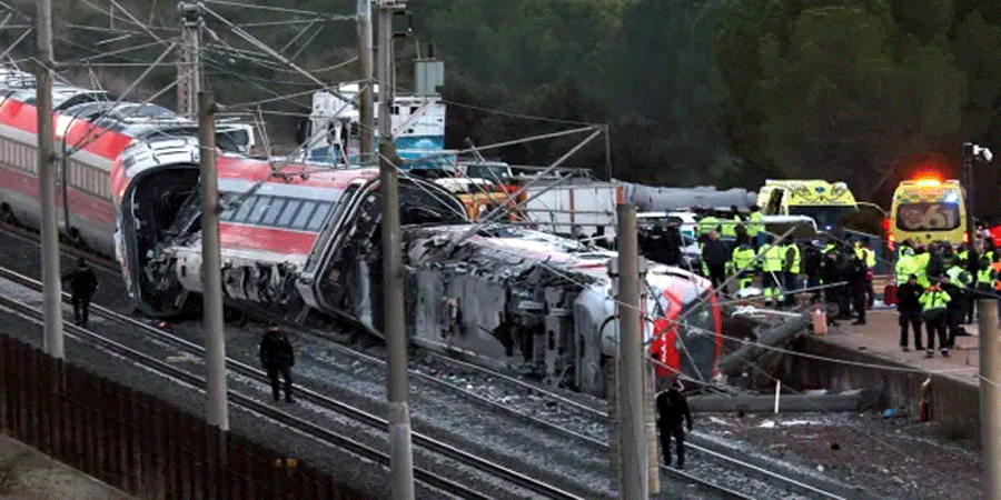 স্পেনে ট্রেন দুর্ঘটনায় নিহত বেড়ে ৩৯, আহত শতাধিক