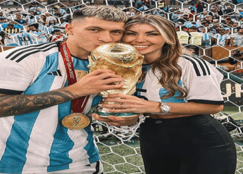 এক বছর আগে ফুটবল ছেড়ে দিতে চেয়েছিলেন আর্জেন্টিনার বিশ্বকাপজয়ী ফুটবলার