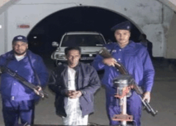 মধুখালীতে অস্ত্র তৈরির কারখানায় অভিযান, বিপুল সরঞ্জামসহ গ্রেপ্তার-১