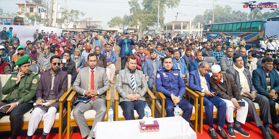 নির্বাচন ও গণভোটের বার্তা নিয়ে গাইবান্ধায় ভোটের গাড়ি কার্যক্রমের উদ্বোধন করেন জেলা প্রশাসক 