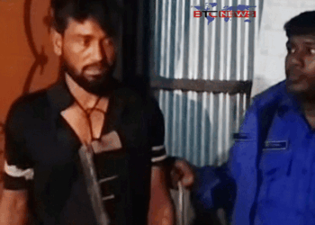 ইসলামপুরে যমুনা দূর্গম চর থেকে দেশীয় অস্ত্রসহ এক যুবক আটক