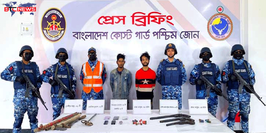 সুন্দরবনে পর্যটক অপহরণকারী দস্যু নেতা আটক, অস্ত্র উদ্ধার, পর্যটকদের মুঠোফোন-হাতঘড়ি উদ্ধার