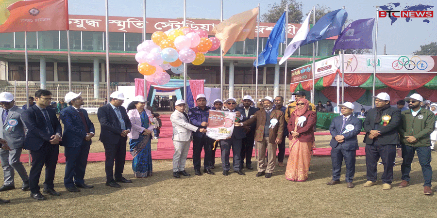 ৩৭ তম বিভাগীয় বার্ষিক ক্রীড়া প্রতিযোগিতা: সুষ্ঠু সুন্দর সমাজ বিনির্মাণে খেলাধুলার বিকল্প নেই – বিভাগীয় কমিশনার