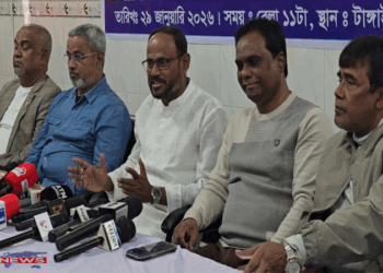 টাঙ্গাইলে বিএনপির প্রচার সম্পাদক সুলতান সালাউদ্দিন টুকুর সঙ্গে সাংবাদিকদের মতবিনিময়